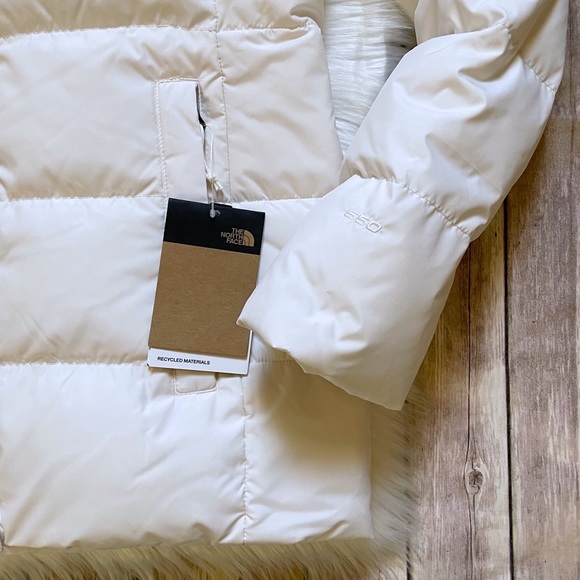 The North Face Women’s Gotham Jacket In Gardenia White - Picture 4 of 9